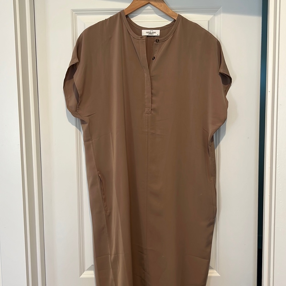 Carly Jean Los Angeles dress